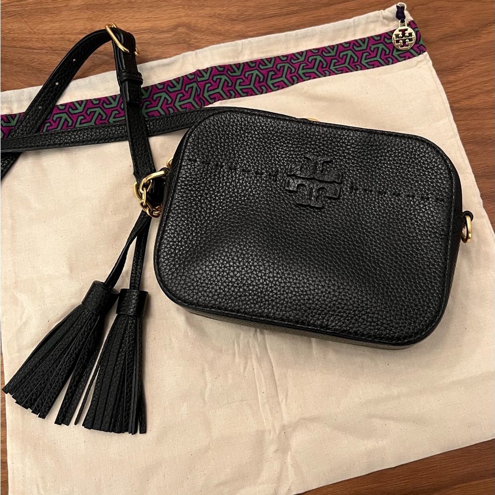 Tory Burch camera bag! Like new!